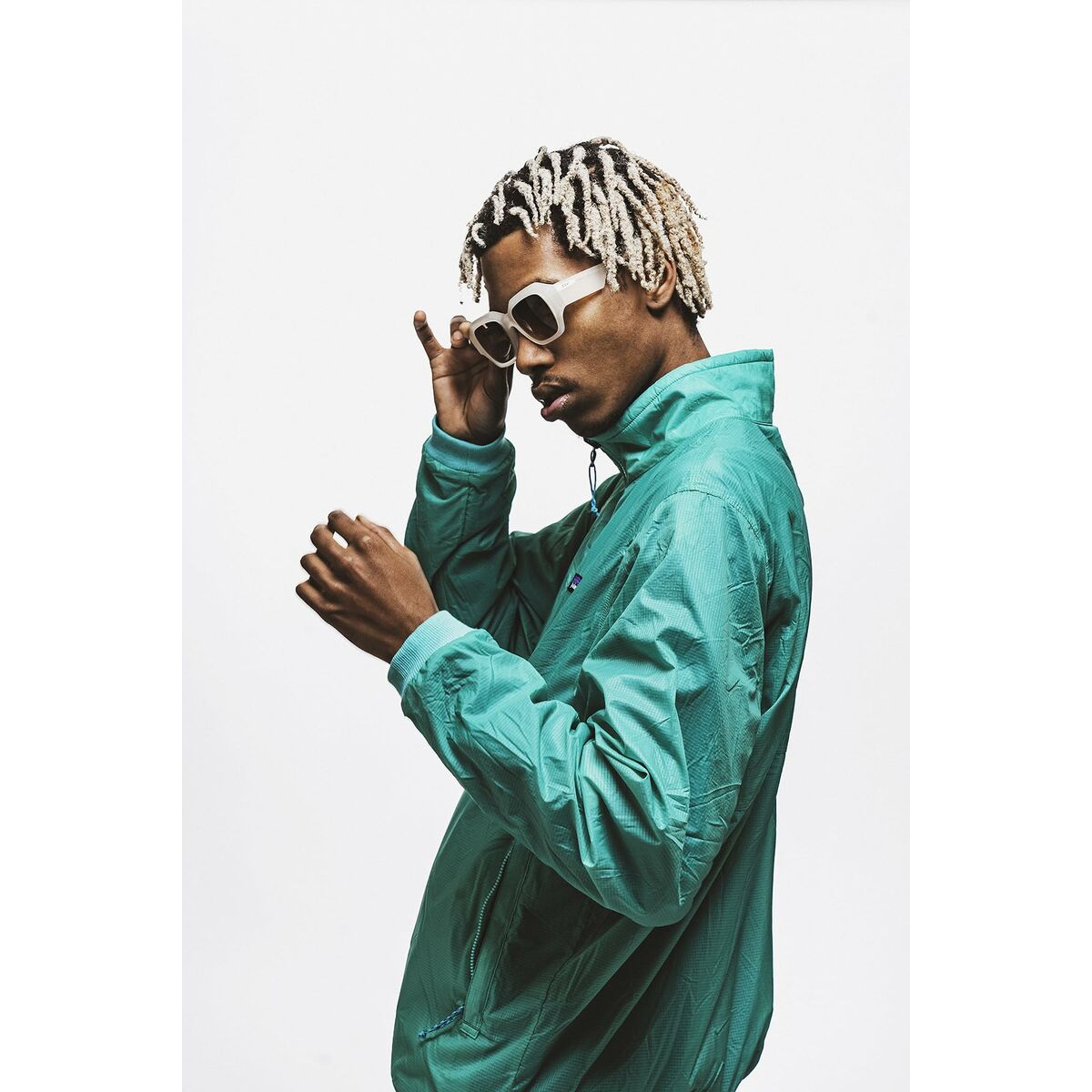 V3H96E41BC33BFA2672837E34F571ED63A8R6995111P5